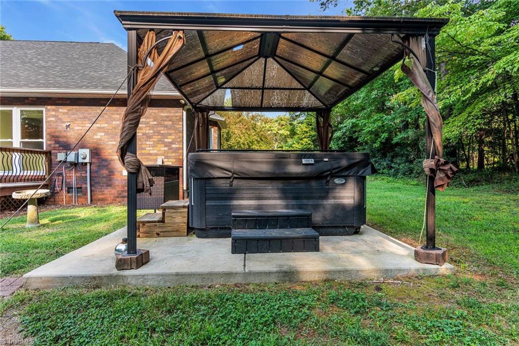 main property photo 42