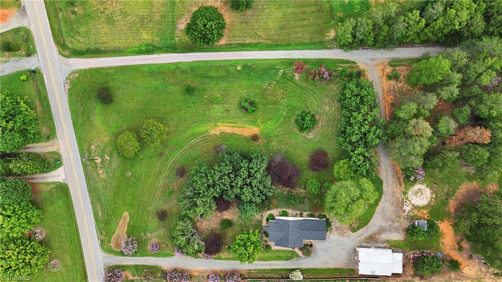 main property photo 30