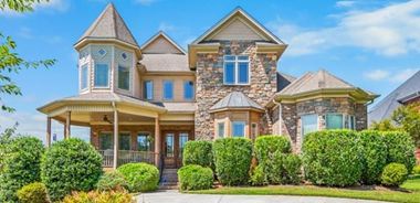 image of property with 4 Bed | 3 Bath | 3,353 Sqft