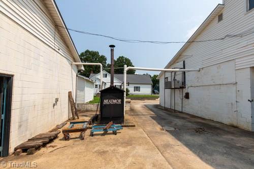 main property photo 28