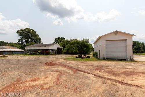 main property photo 37