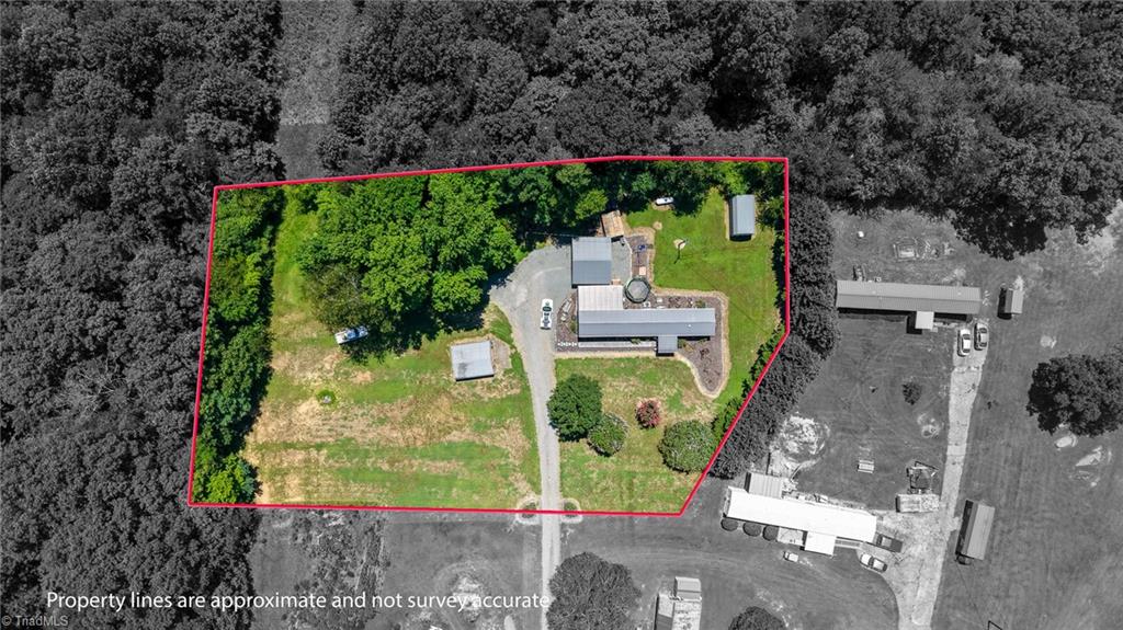 main property photo 40
