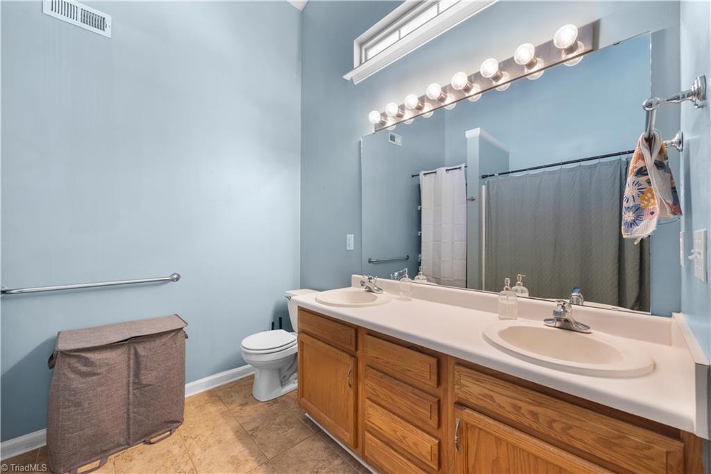 main property photo 19