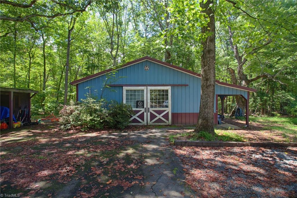 main property photo 45