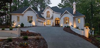 image of property with 4 Bed | 4 Bath | 4,101 Sqft