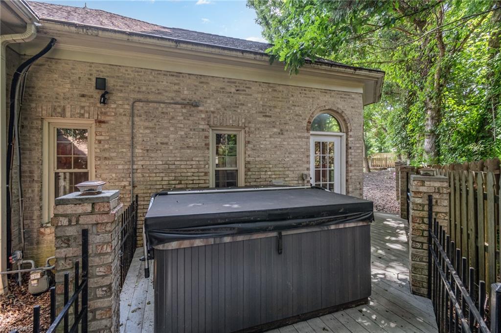 main property photo 39