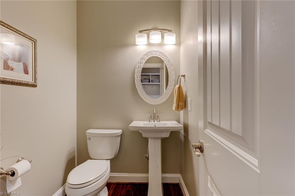 main property photo 16