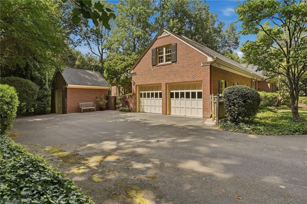 main property photo 48