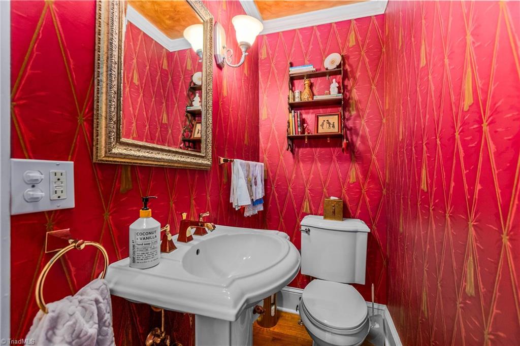 main property photo 26
