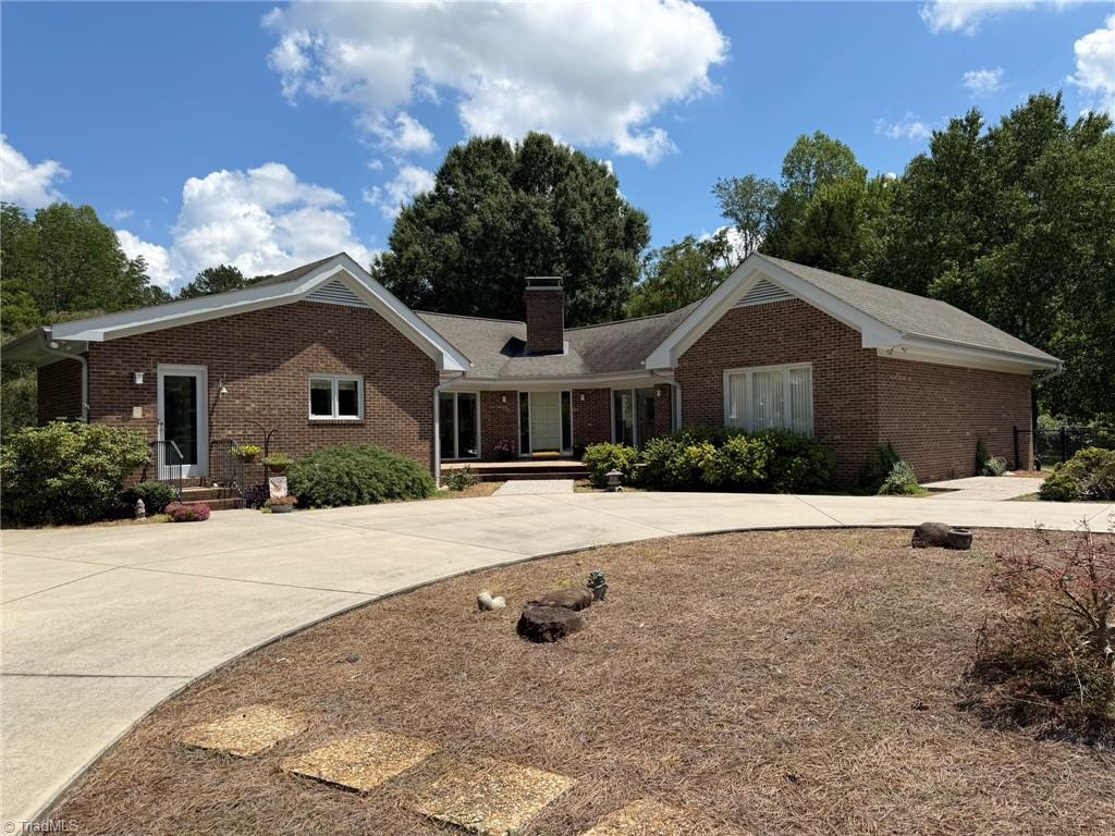 main property photo 30