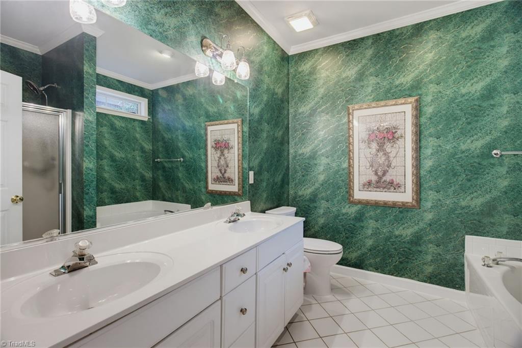 main property photo 23