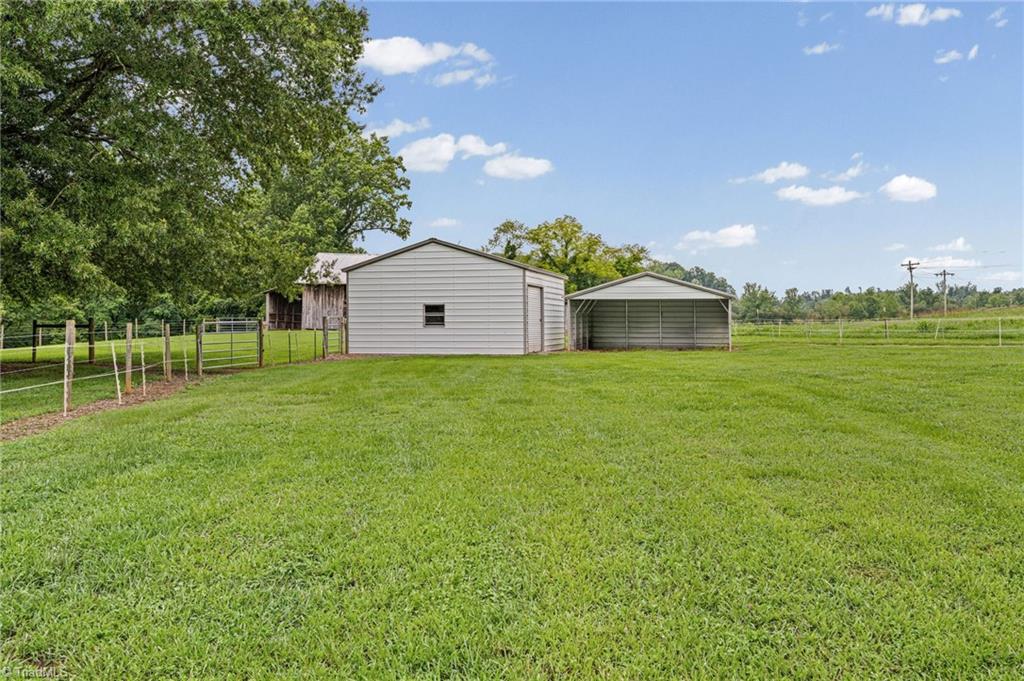 main property photo 39
