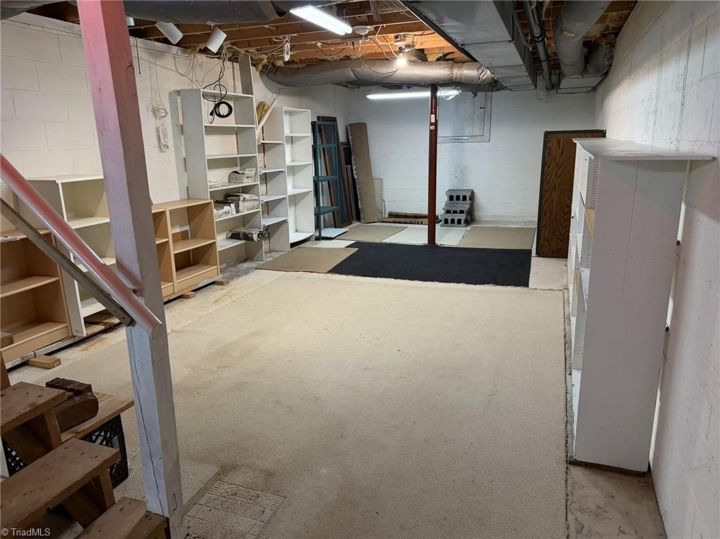 main property photo 49