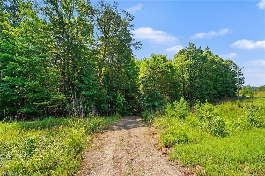 main property photo 10