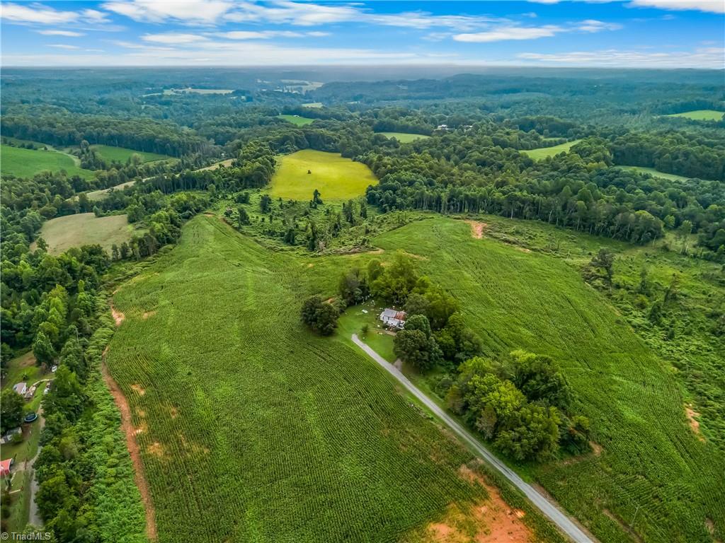 main property photo 7