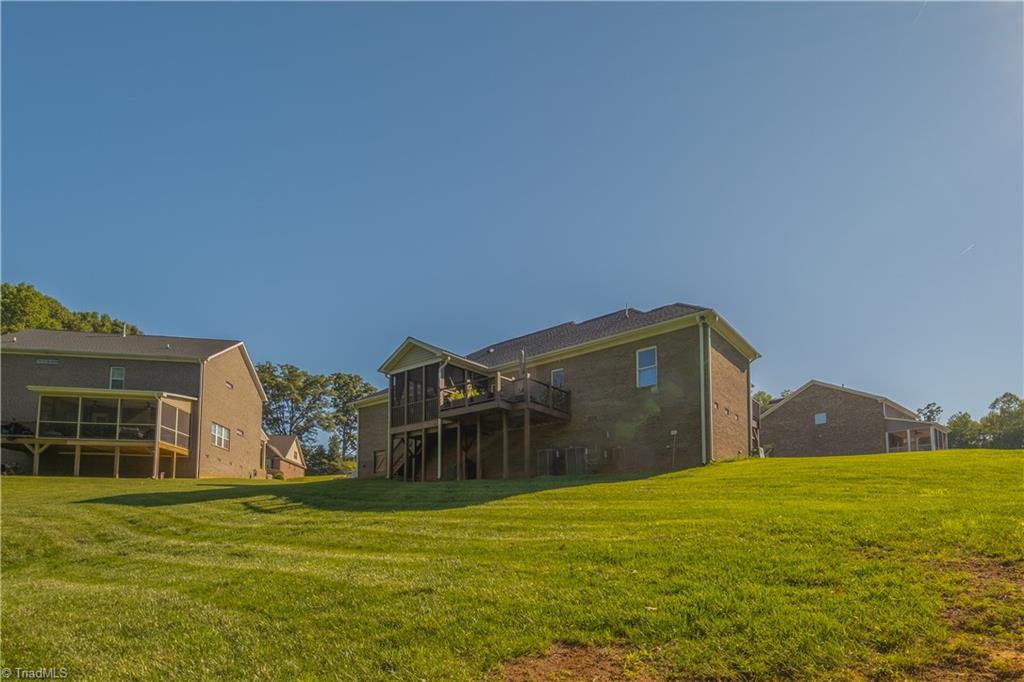 main property photo 25