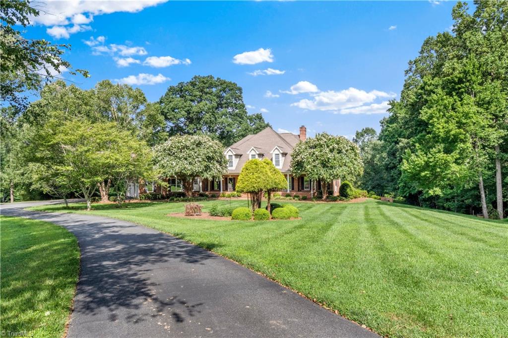 main property photo 11