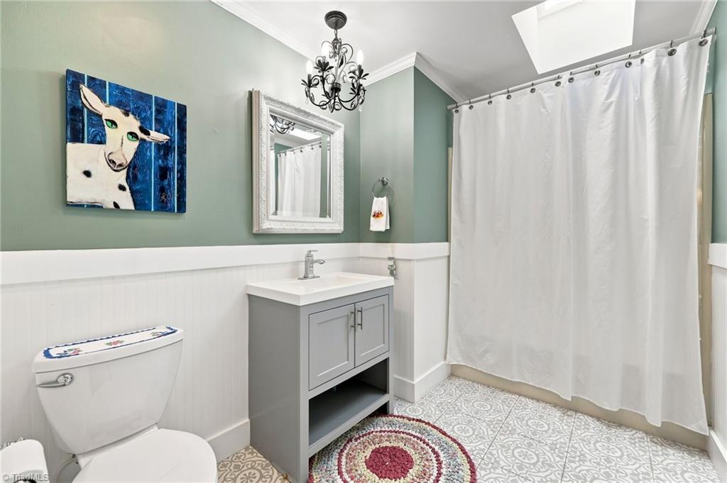 main property photo 17
