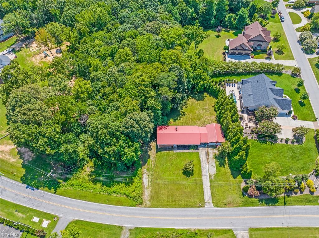 main property photo 27