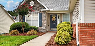 image of property with 3 Bed | 2 Bath | 1,274 Sqft