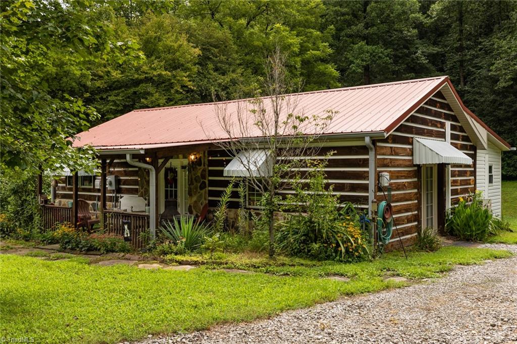 main property photo 3