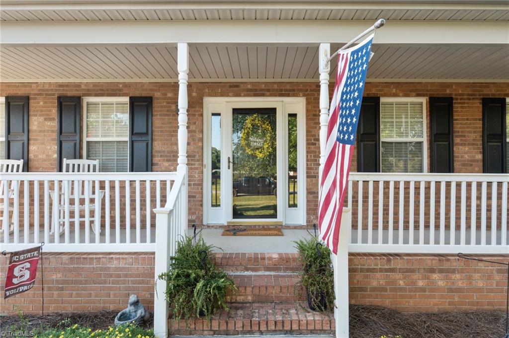 main property photo 4