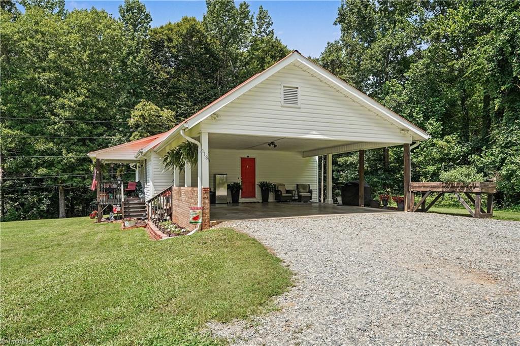 main property photo 9