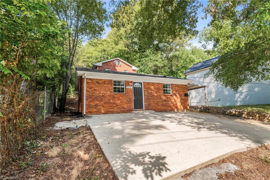main property photo 2