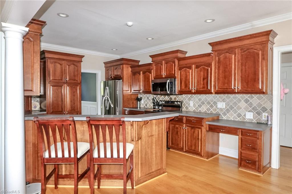 main property photo 4