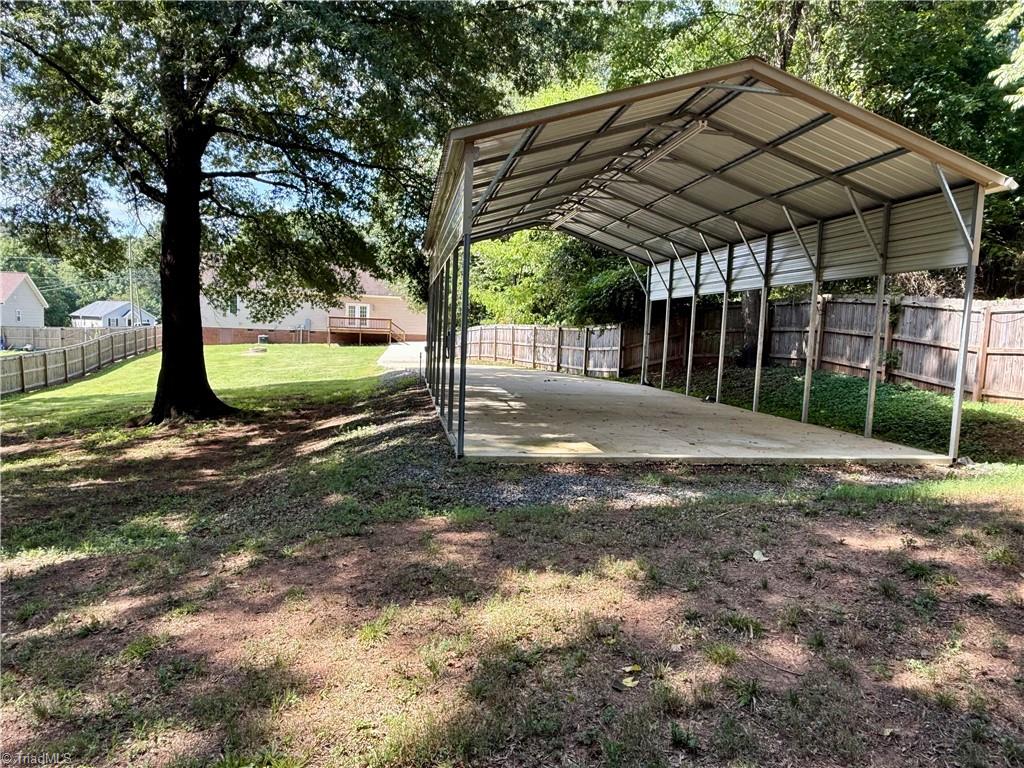 main property photo 32