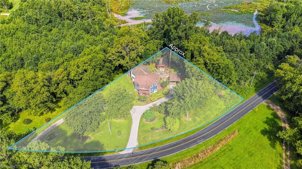 main property photo 36