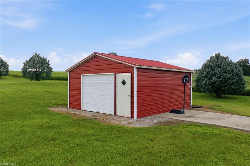 main property photo 46