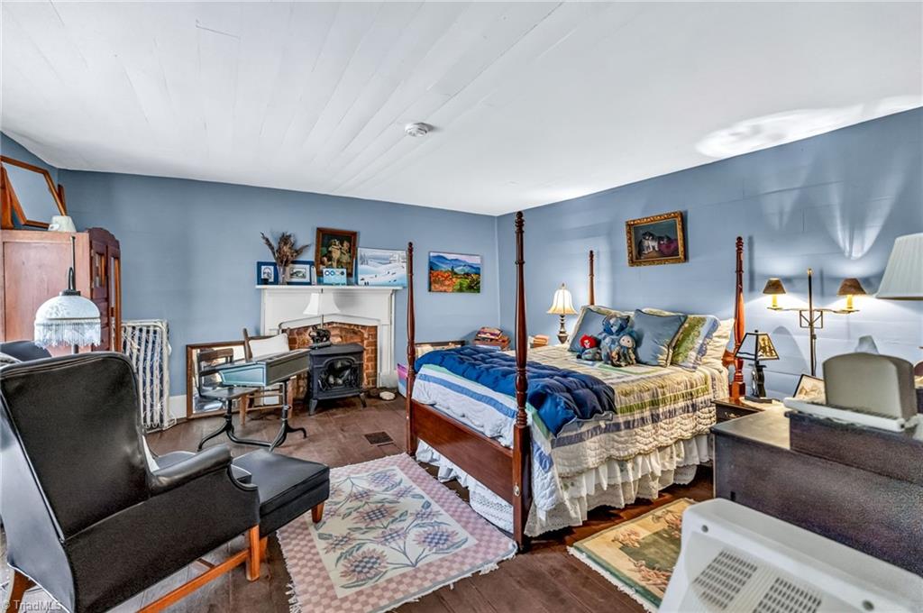 main property photo 29