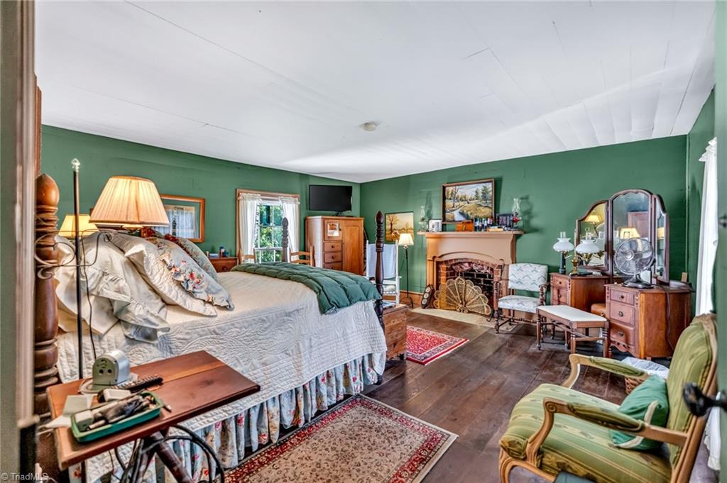 main property photo 31