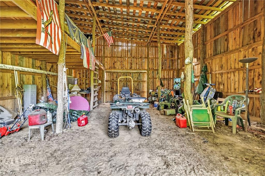 main property photo 35