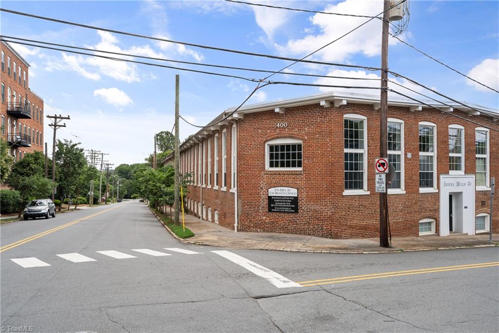 main property photo 30