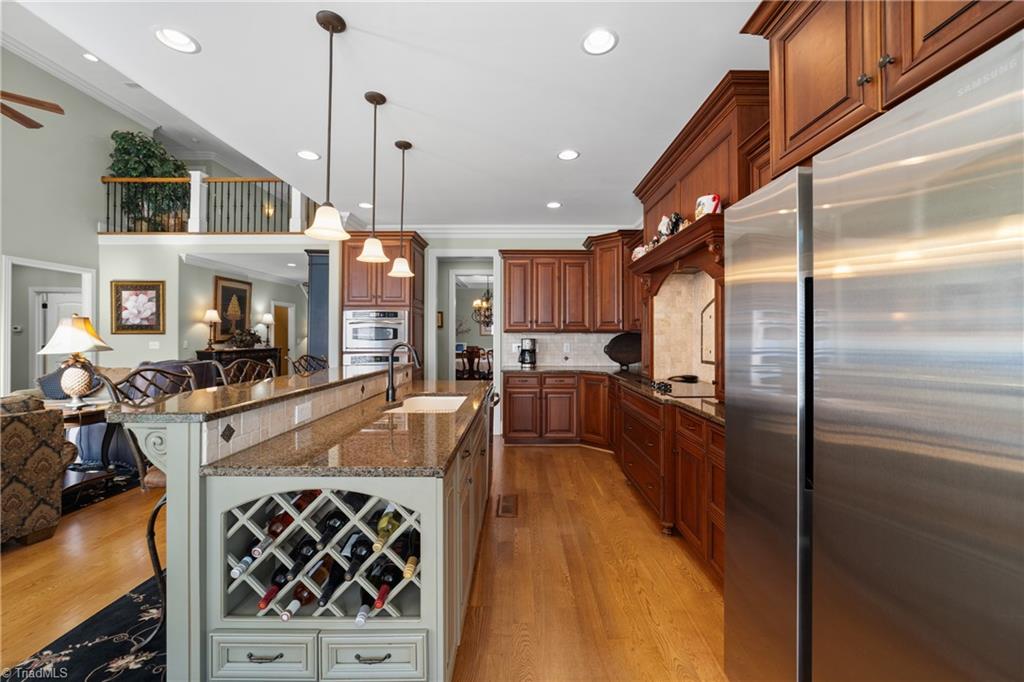 main property photo 14