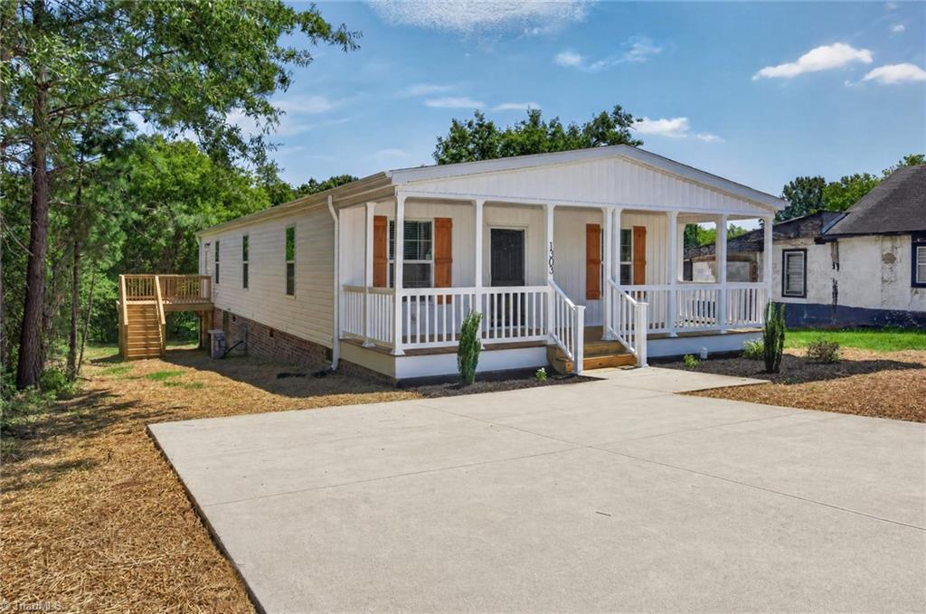 main property photo 1