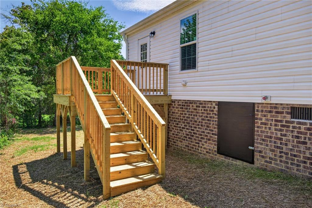 main property photo 31