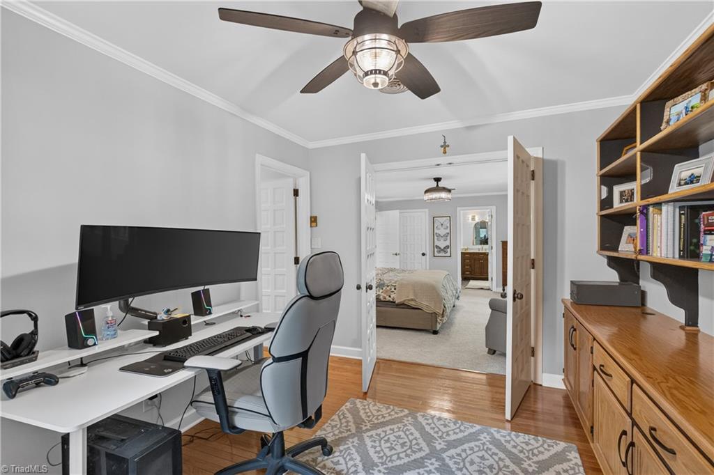 main property photo 21