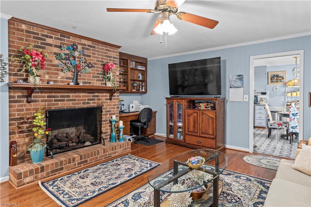 main property photo 17