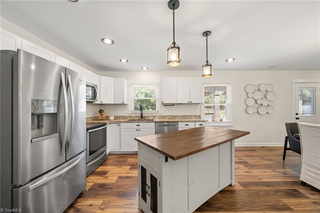 main property photo 5