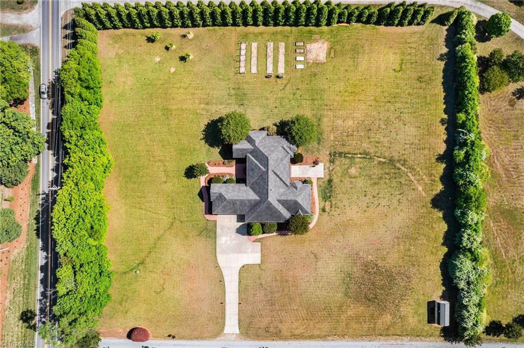 main property photo 42