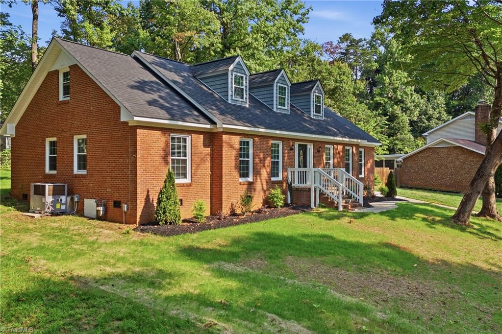main property photo 5