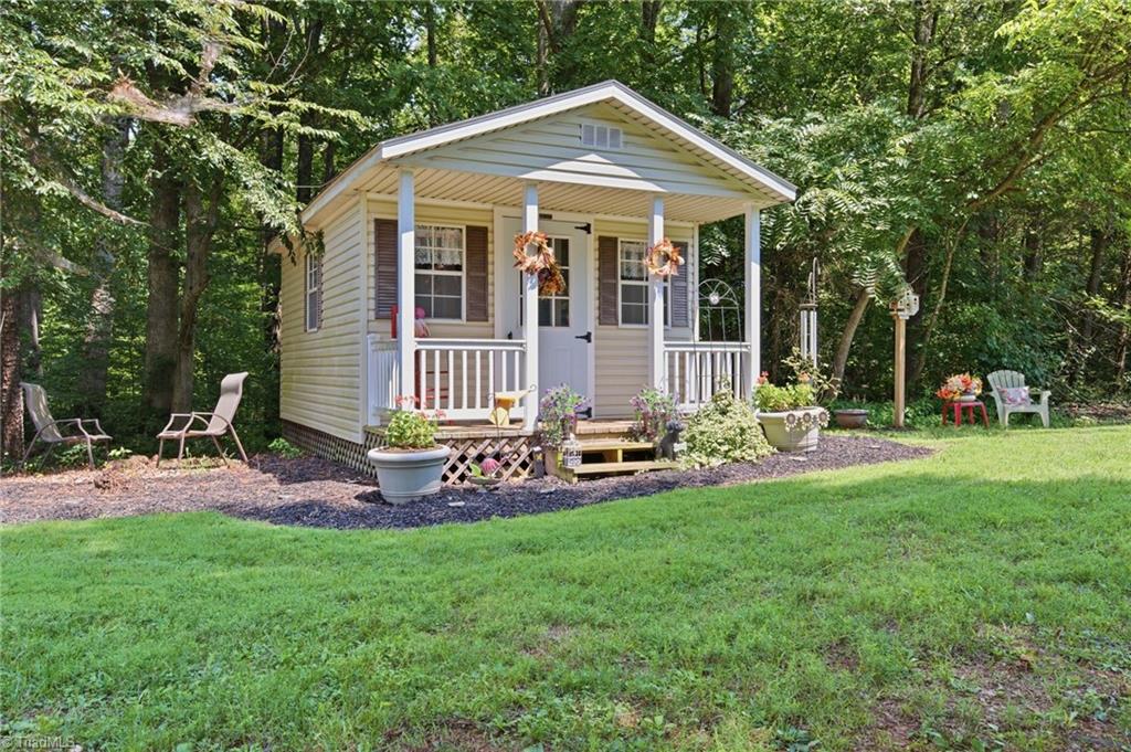 main property photo 44