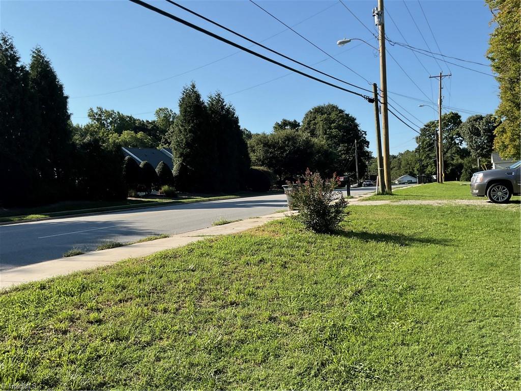 main property photo 9