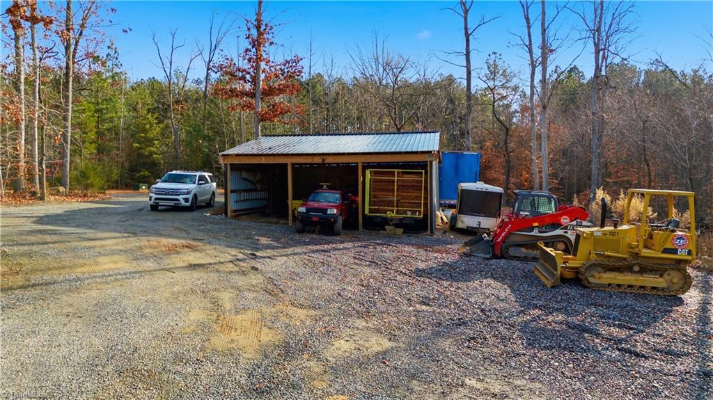 main property photo 46