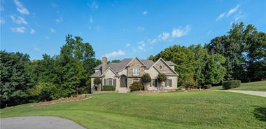 image of property with 4 Bed | 4 Bath | 6,875 Sqft