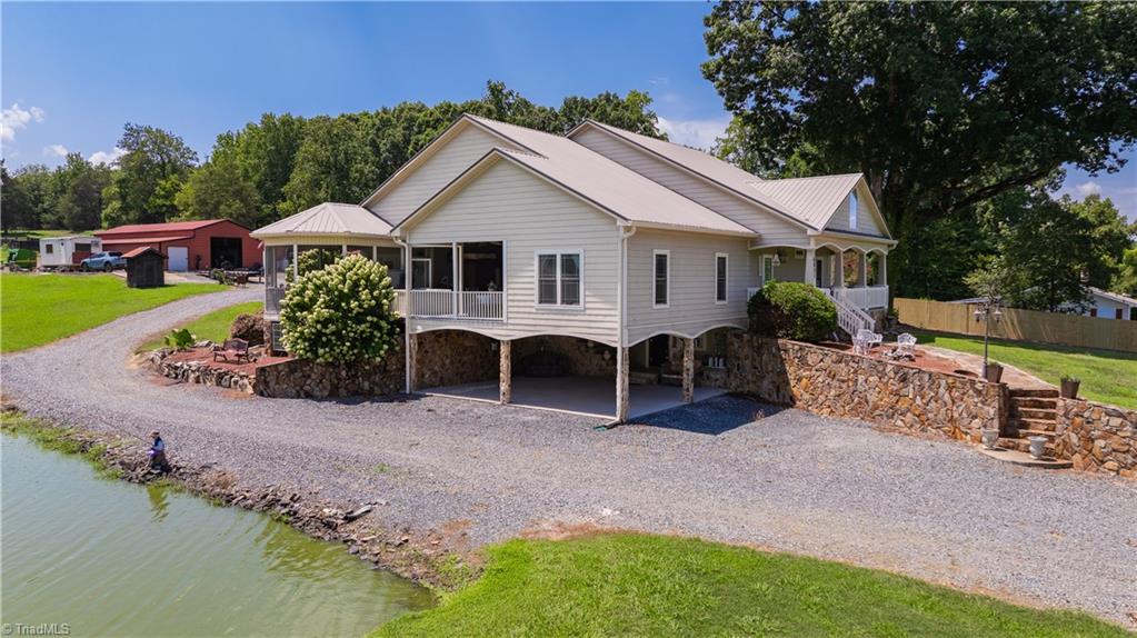 main property photo 2