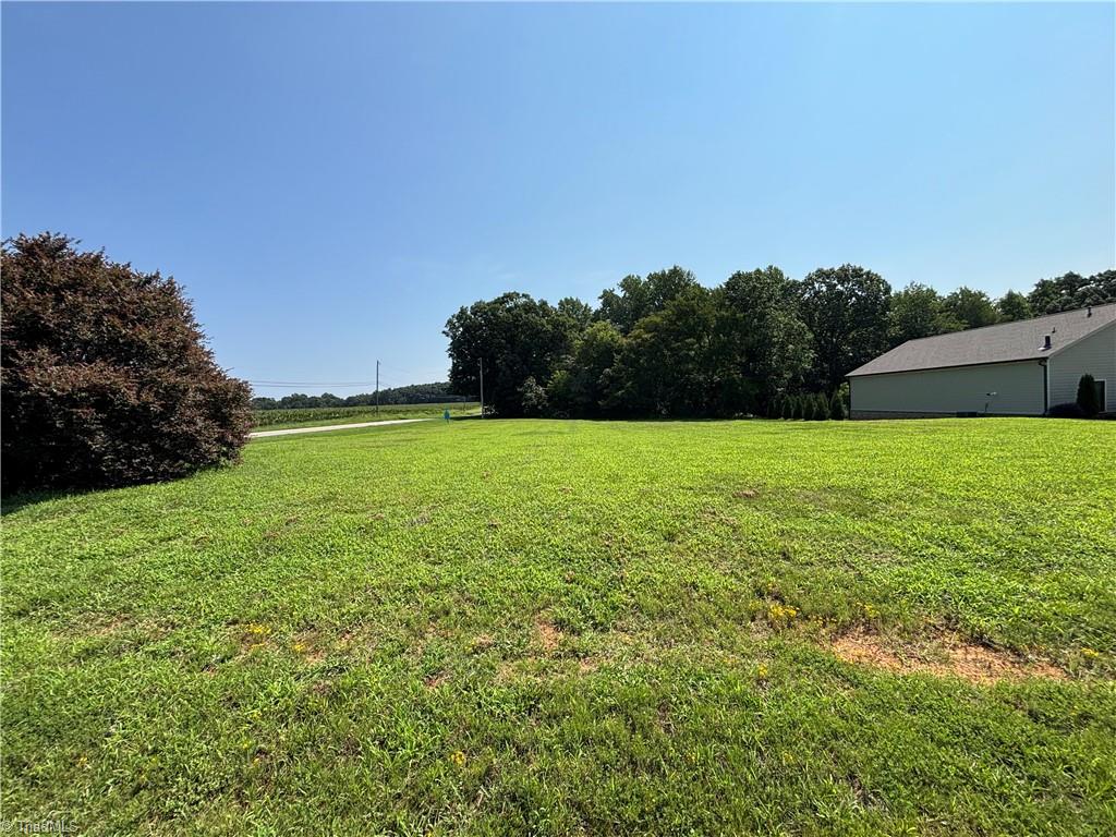 main property photo 10